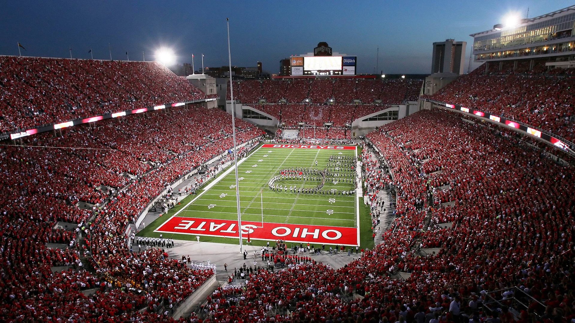 铁幕与节拍器,当尼斯封锁了红黑军团,拉亚如何成为全队脉搏