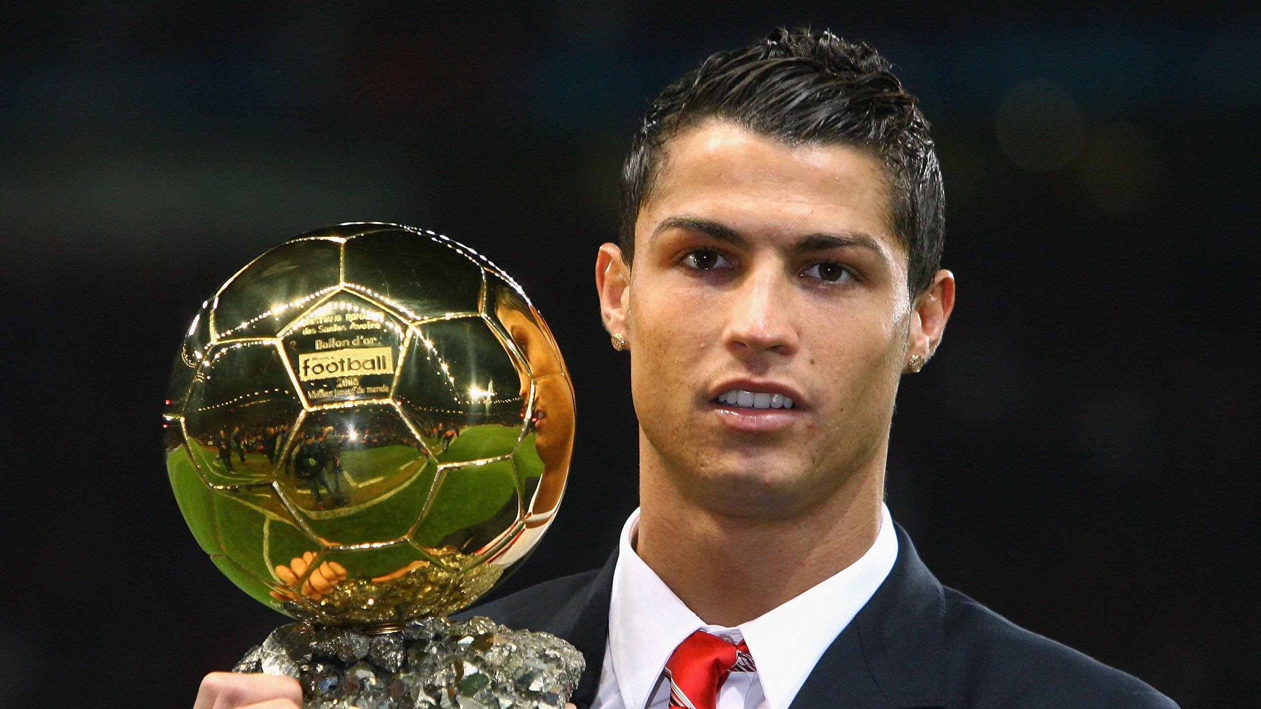 佛罗伦萨的战术风暴,阿圭罗持续杀伤如何击溃苏格兰防线